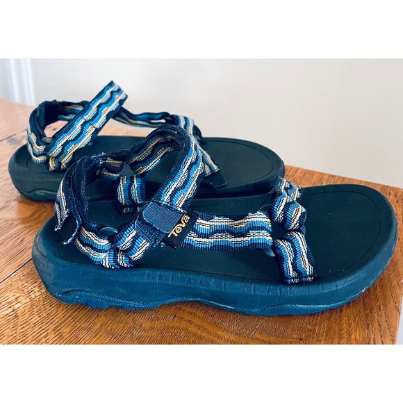 Boys' Teva Hurricane XLT 2 Sandals, Size 3 - Picture 1 of 4